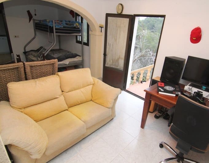 Chalet de 3 habitaciones en Adsubia en venta con garaje - 630.000 € (Ref: 2398312)