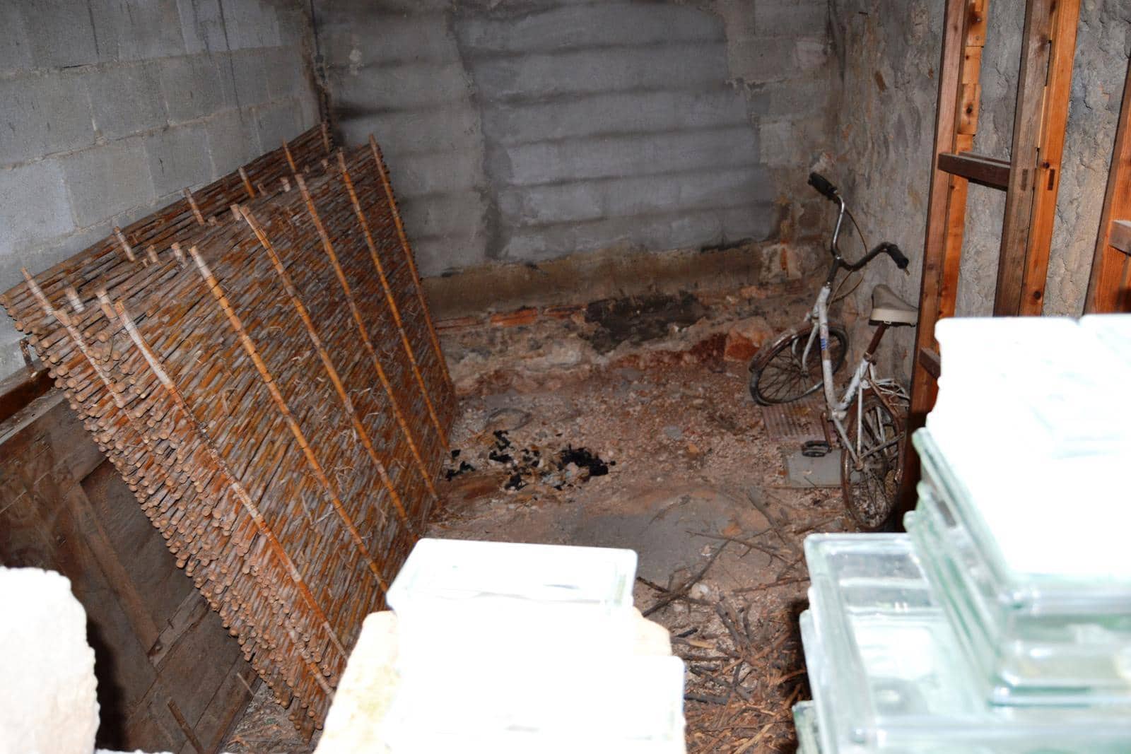 4 Zimmer Villa zu verkaufen in Gata de Gorgos - 300.000 € (Ref: 3799066)