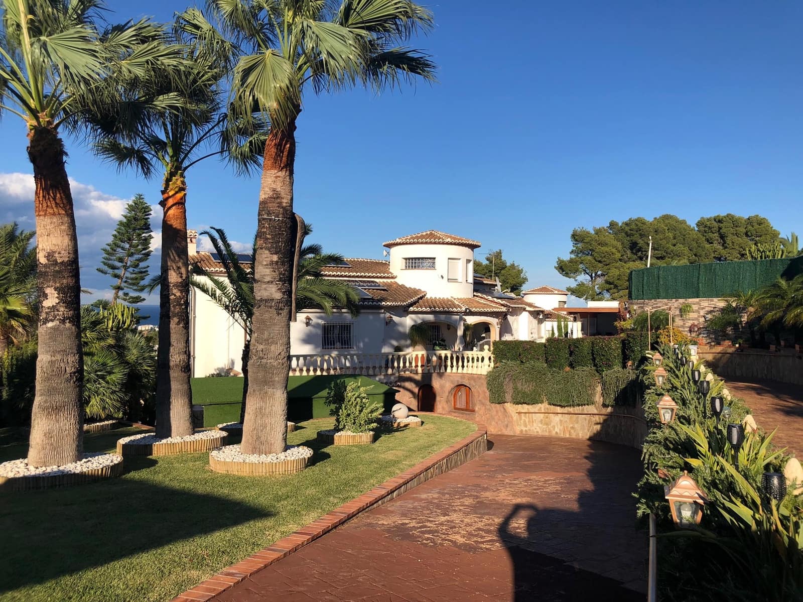 3 soveværelse Villa til salg i Pinosol med garage - € 1.695.000 (Ref: 6324677)