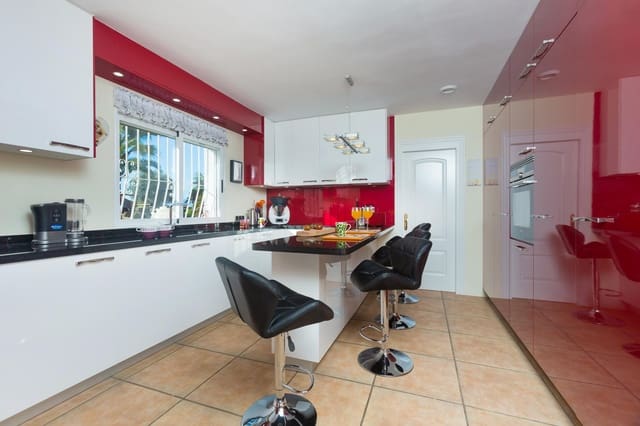 3 soveværelse Villa til salg i Pinosol, Javea / Xàbia med garage - € 1.695.000 (Ref: 6324677)