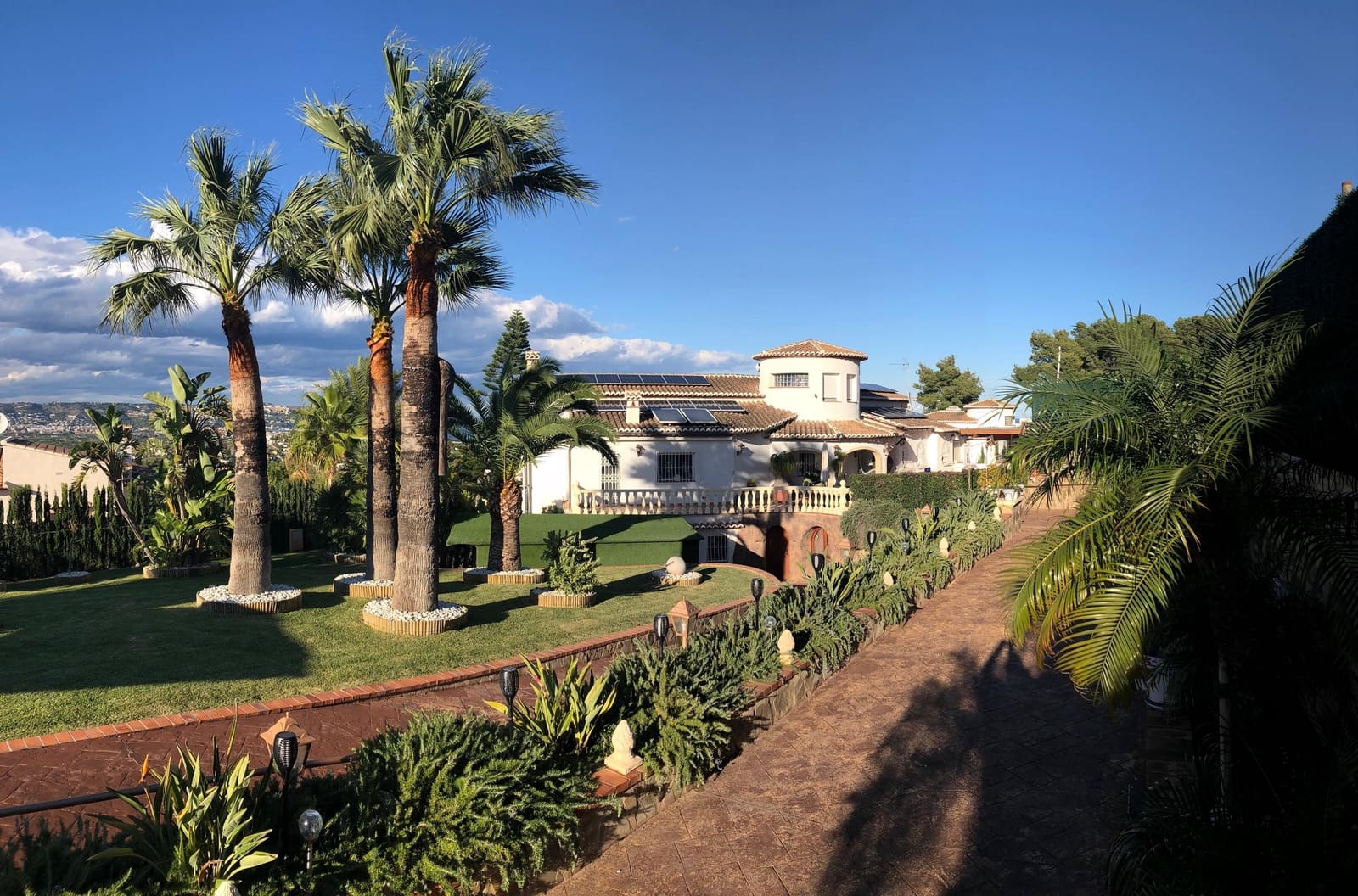 3 soveværelse Villa til salg i Pinosol med garage - € 1.695.000 (Ref: 6324677)