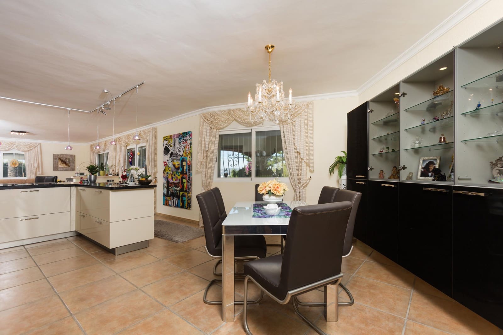 3 soveværelse Villa til salg i Pinosol med garage - € 1.695.000 (Ref: 6324677)