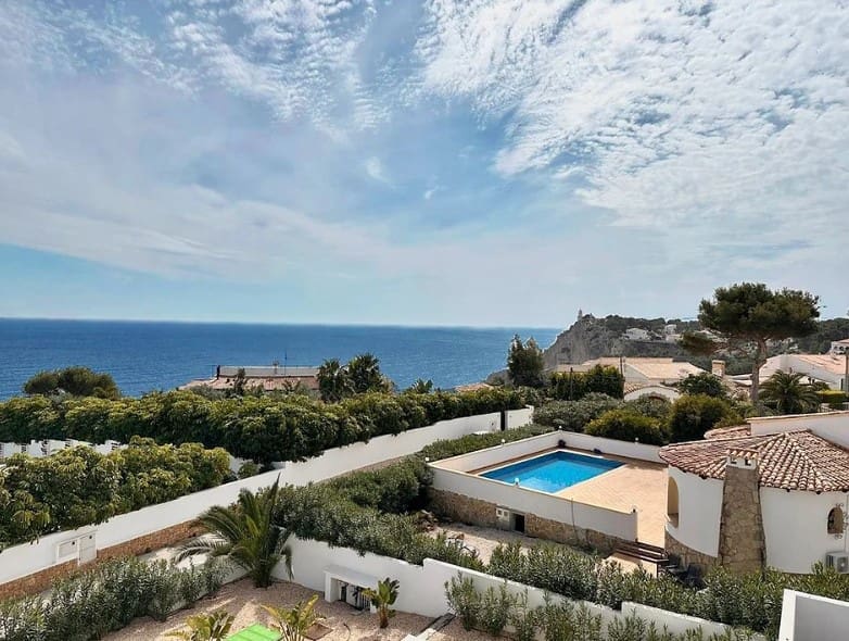4 bedroom Villa for sale in Javea / Xabia with garage - € 1,695,000 (Ref: 7593569)
