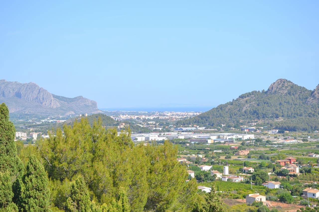 3 bedroom Villa for sale in Pedreguer with garage - € 510,000 (Ref: 7601005)