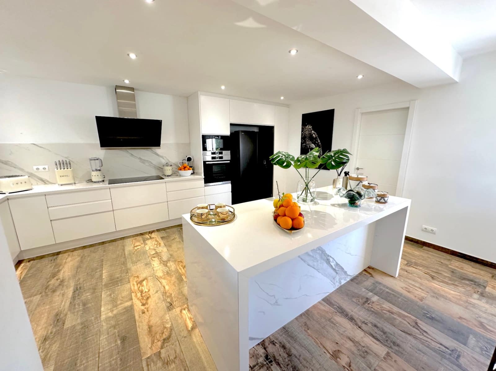 6 bedroom Villa for sale in Javea / Xabia with garage - € 1,495,000 (Ref: 8102028)