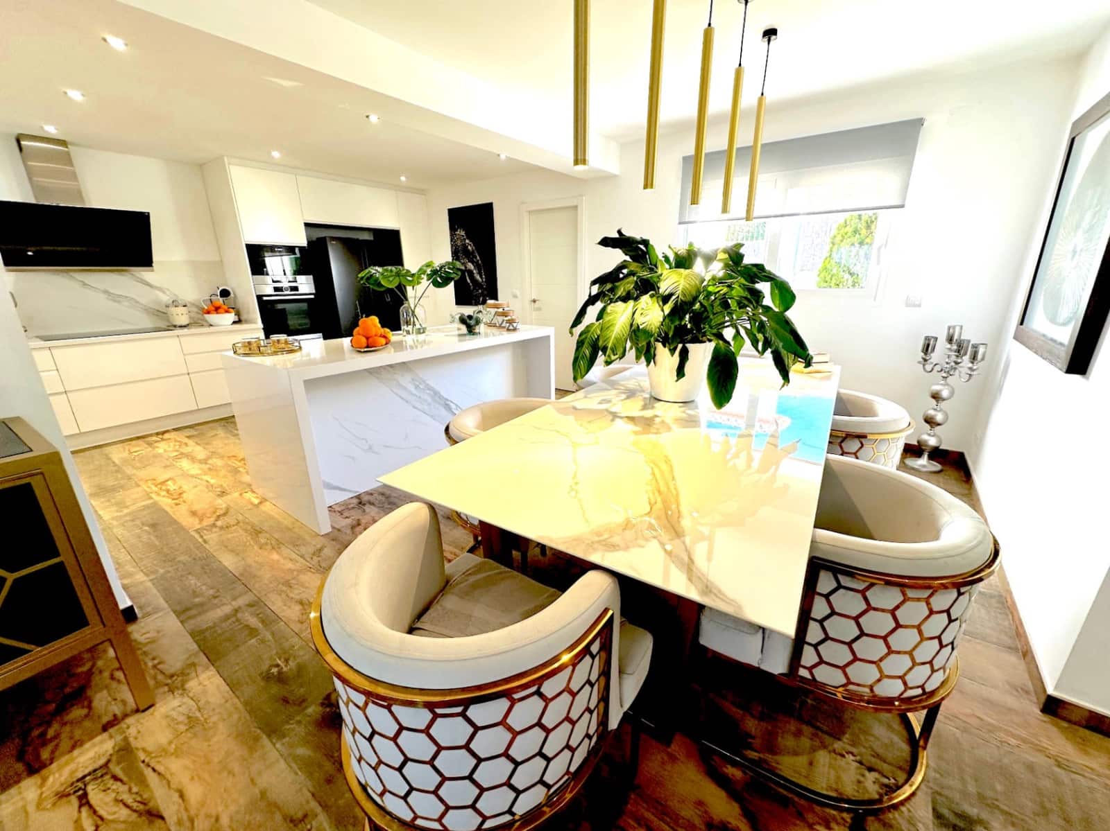 6 bedroom Villa for sale in Javea / Xabia with garage - € 1,495,000 (Ref: 8102028)