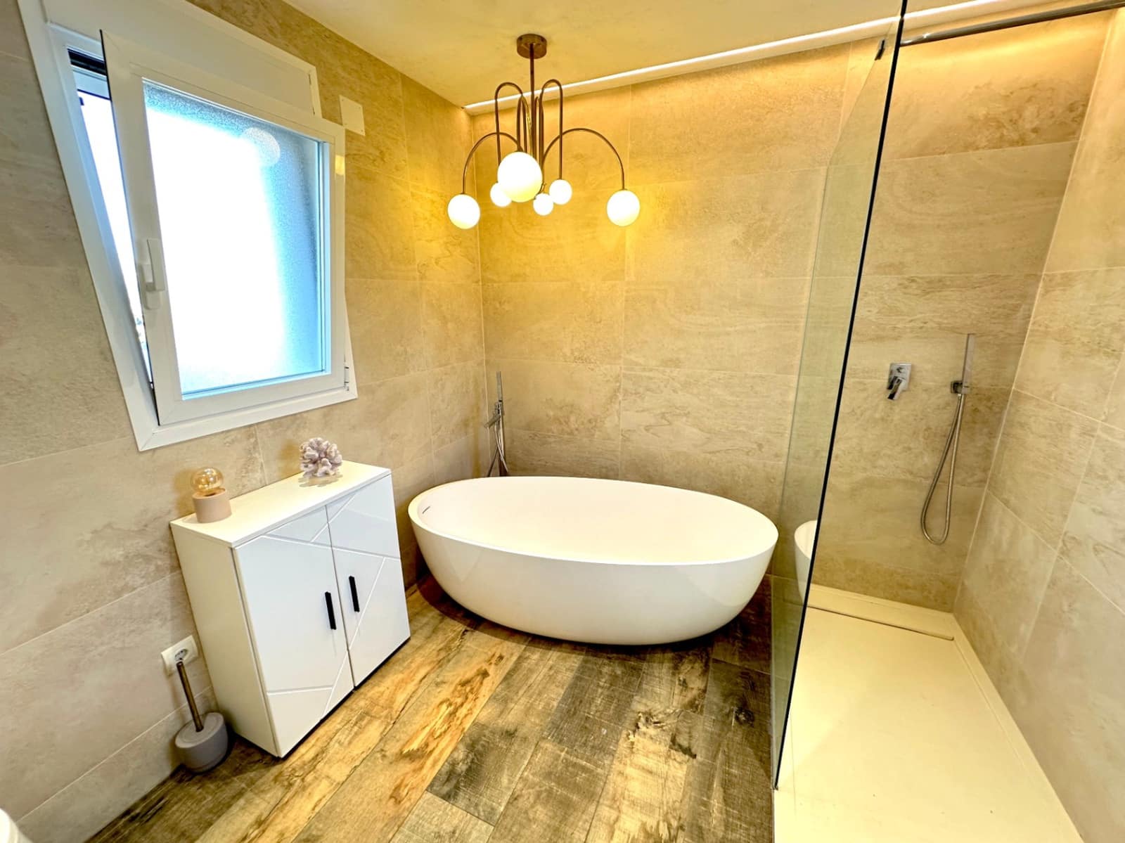 6 bedroom Villa for sale in Javea / Xabia with garage - € 1,495,000 (Ref: 8102028)