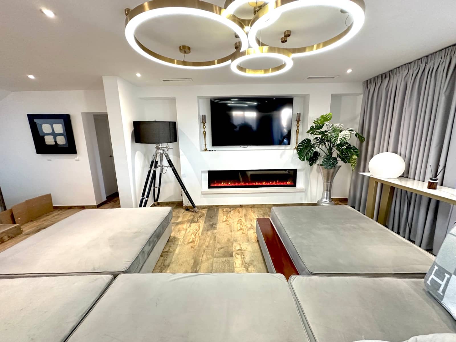 6 bedroom Villa for sale in Javea / Xabia with garage - € 1,495,000 (Ref: 8102028)