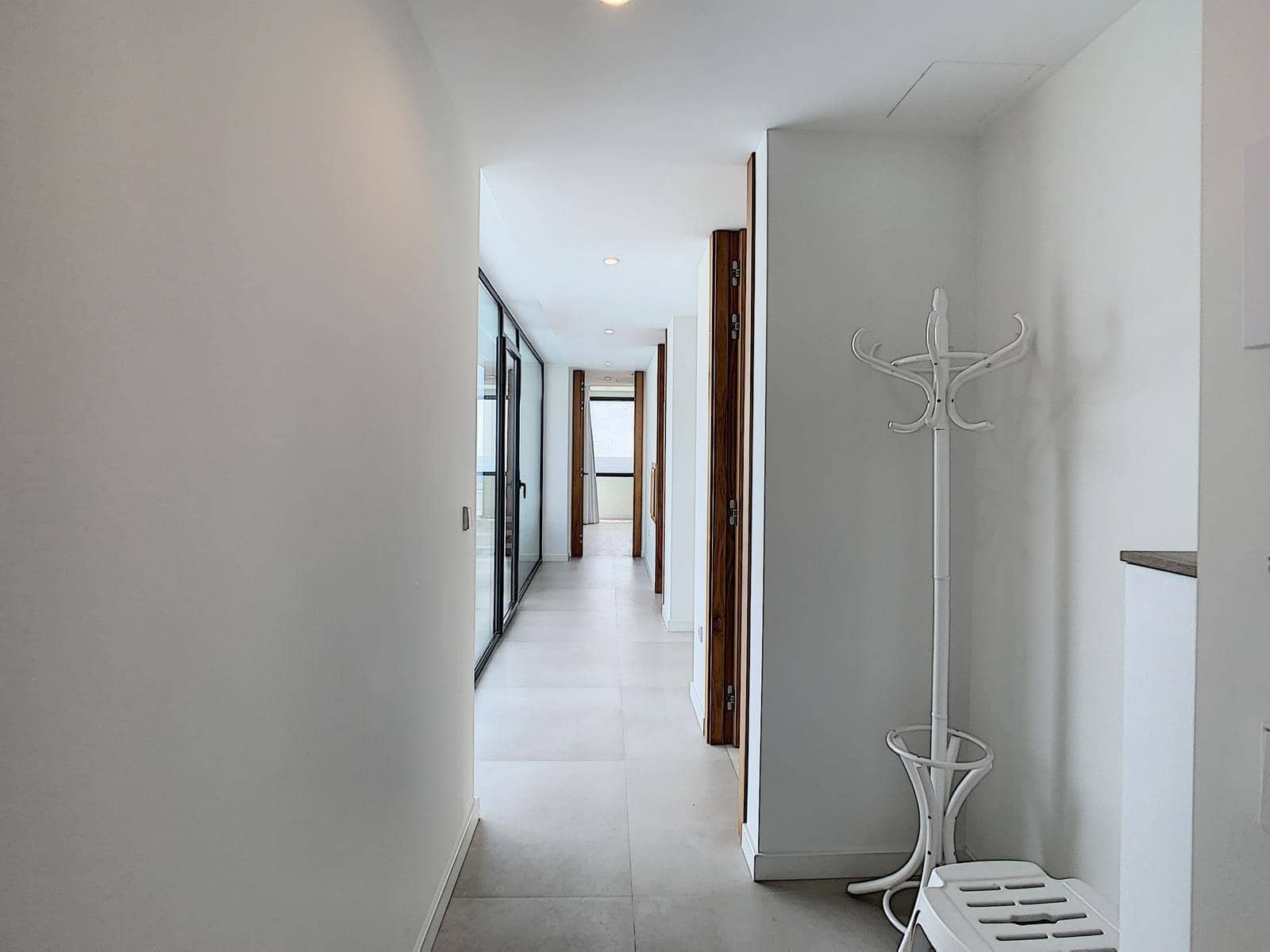 4 bedroom Villa for sale in Cumbre del Sol with garage - € 1,150,000 (Ref: 8657921)