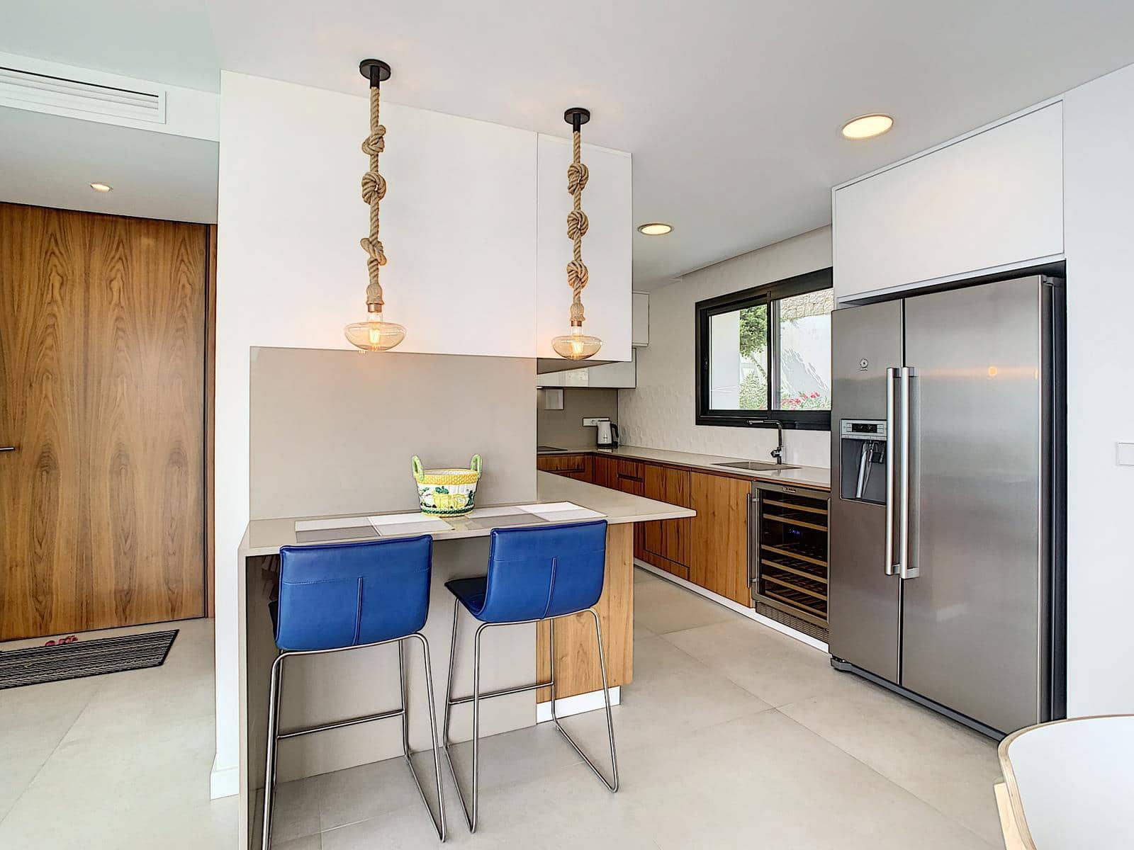 4 bedroom Villa for sale in Cumbre del Sol with garage - € 1,150,000 (Ref: 8657921)