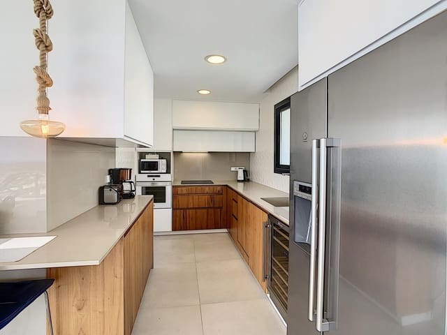 4 bedroom Villa for sale in Cumbre del Sol, Benitachell / Benitatxell with garage - € 1,150,000 (Ref: 8657921)