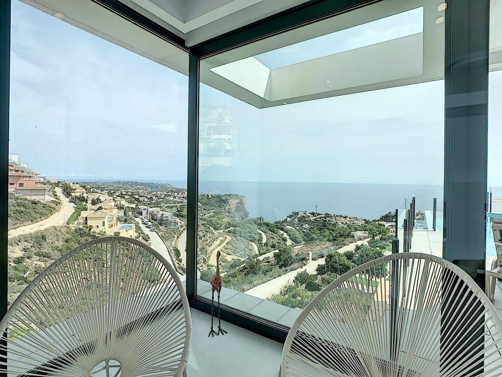 4 bedroom Villa for sale in Cumbre del Sol with garage - € 1,150,000 (Ref: 8657921)