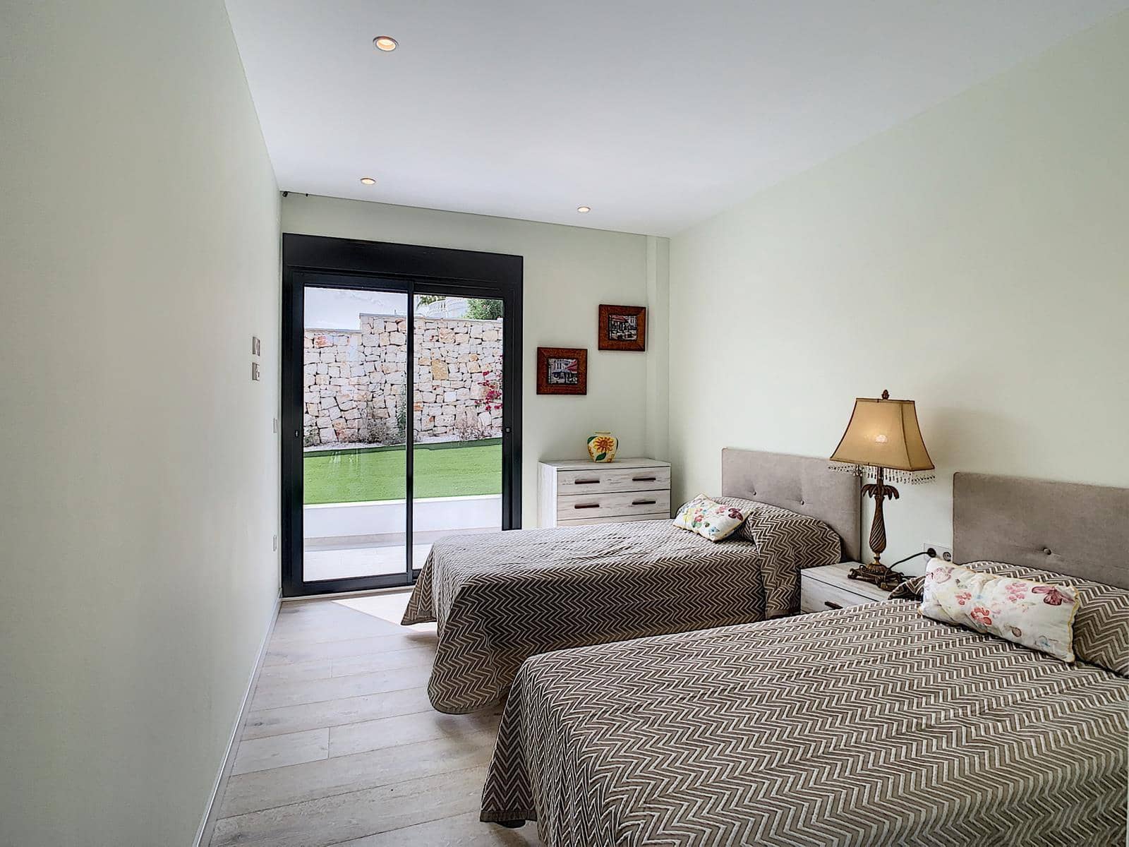 4 bedroom Villa for sale in Cumbre del Sol with garage - € 1,150,000 (Ref: 8657921)