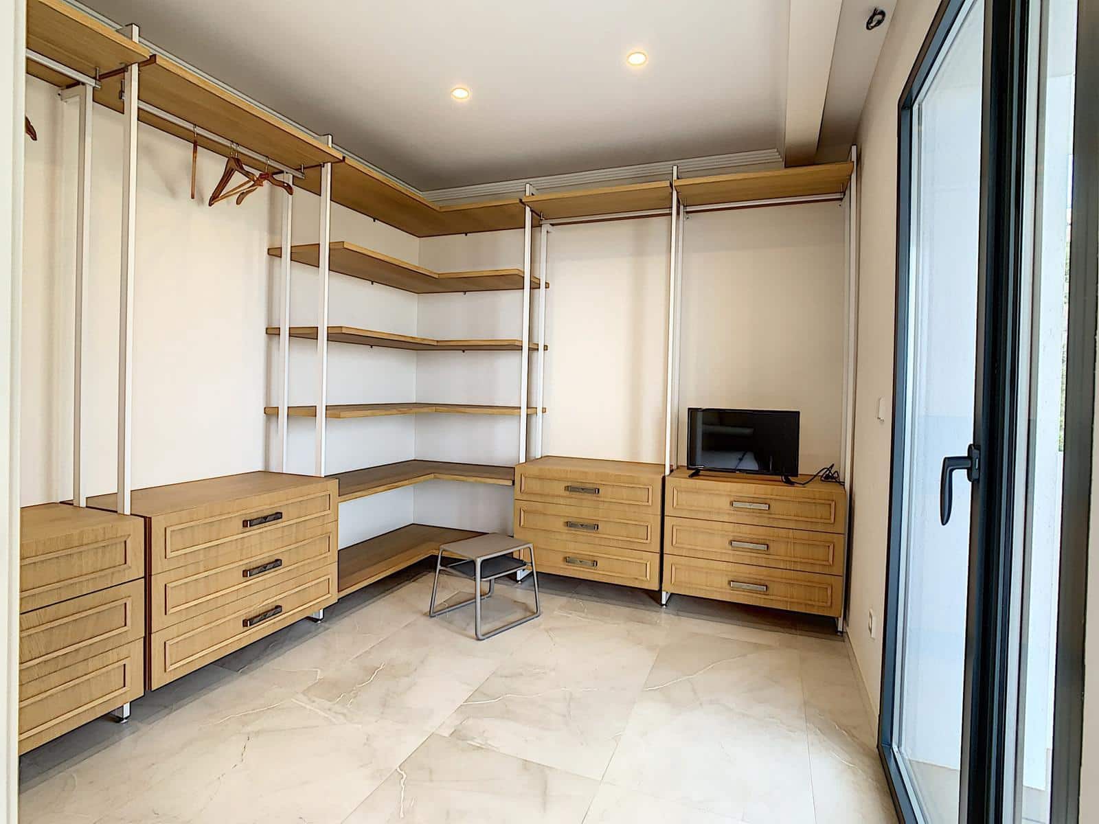 4 bedroom Villa for sale in Cumbre del Sol with garage - € 1,150,000 (Ref: 8657921)