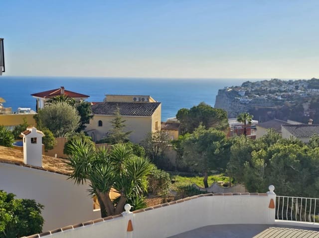 Chalet de 5 habitaciones en Cumbre del Sol, Benitachell / Benitatxell en venta con garaje - 625.000 € (Ref: 8777502)