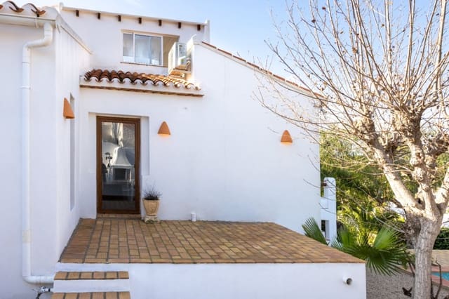 4 bedroom Villa for sale in Javea / Xàbia with garage - € 790,000 (Ref: 8837501)