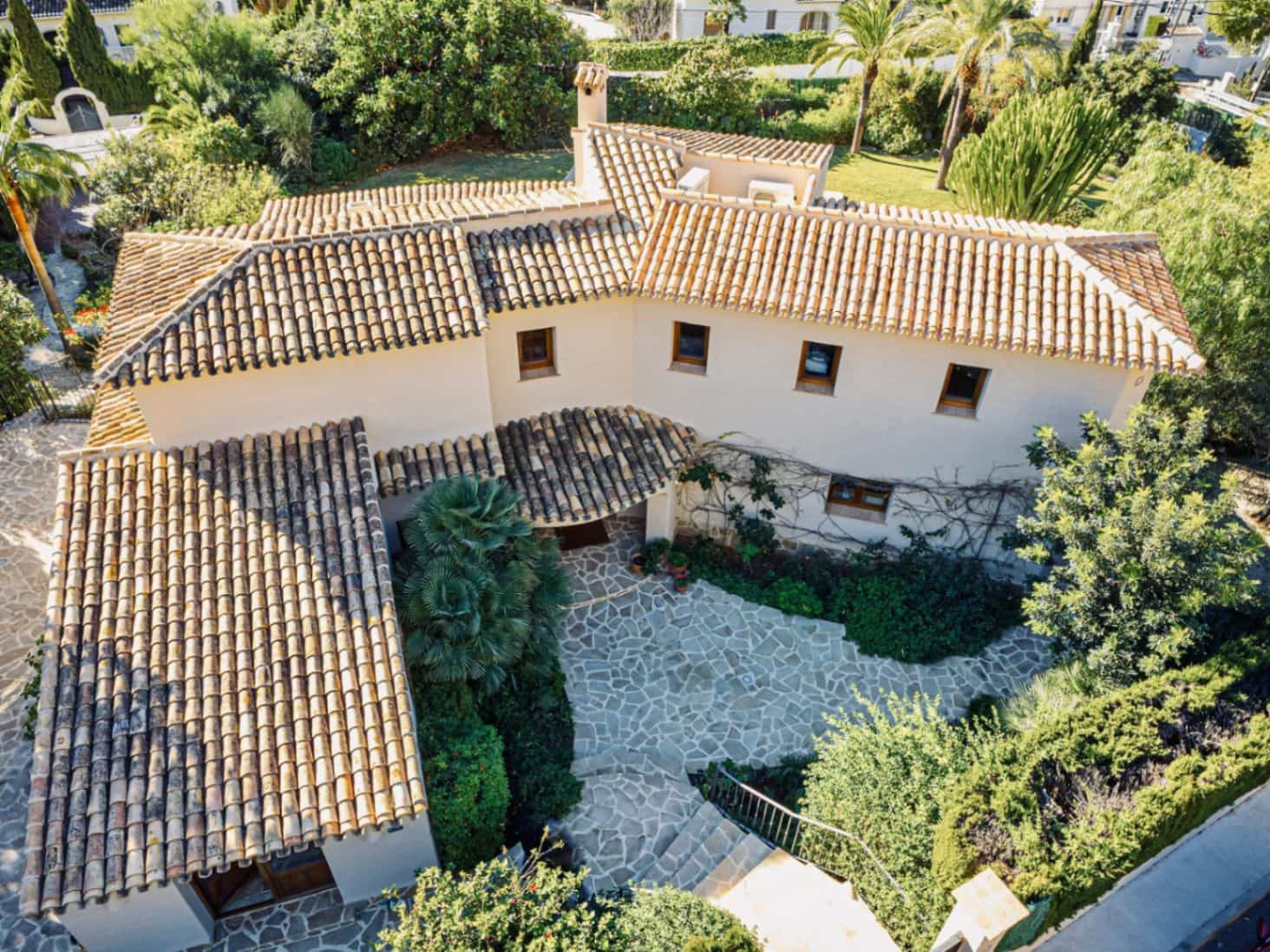 5 bedroom Villa for sale in Javea / Xabia with garage - € 1,495,000 (Ref: 9267573)