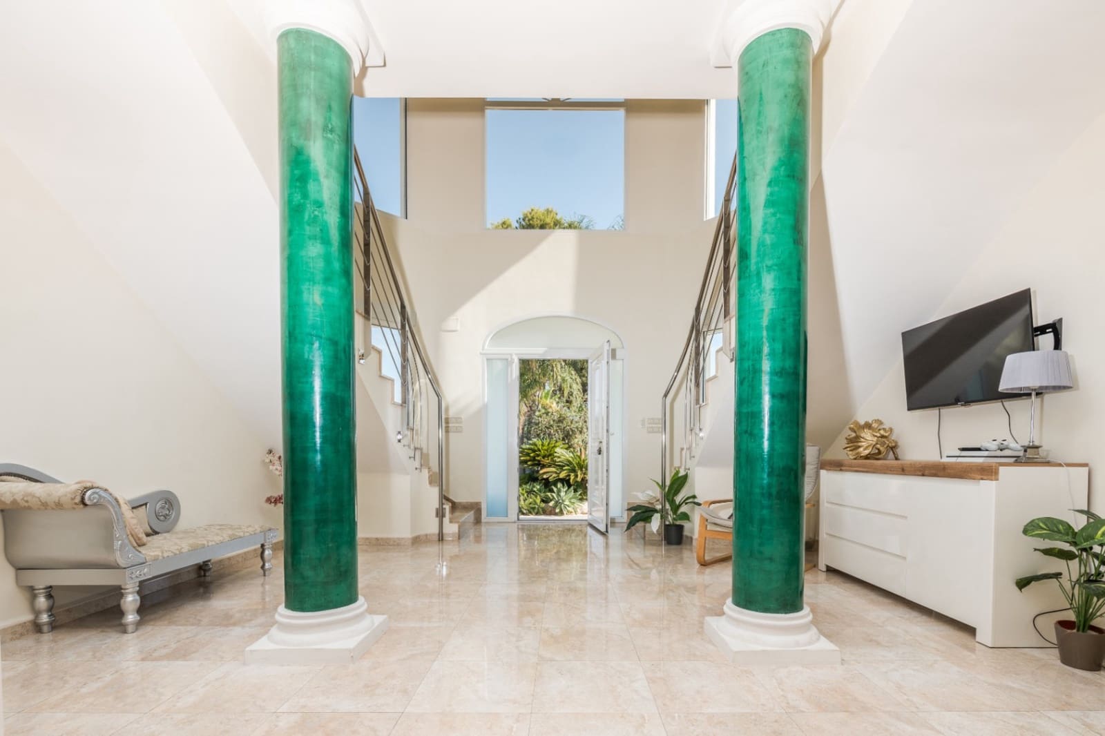 6 bedroom Villa for sale in Javea / Xabia with garage - € 1,500,000 (Ref: 9396509)