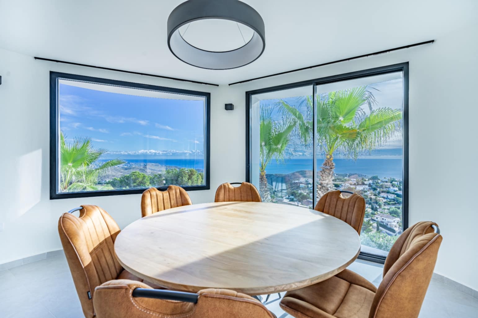 5 soveværelse Villa til salg i Cumbre del Sol med garage - € 1.700.000 (Ref: 9583458)