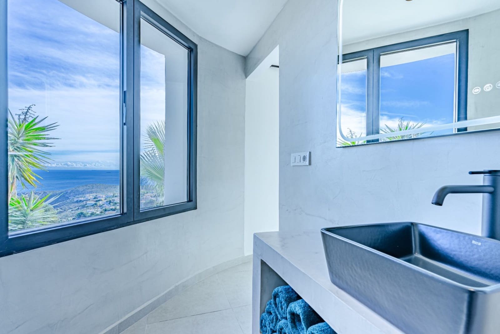 5 soveværelse Villa til salg i Cumbre del Sol med garage - € 1.700.000 (Ref: 9583458)