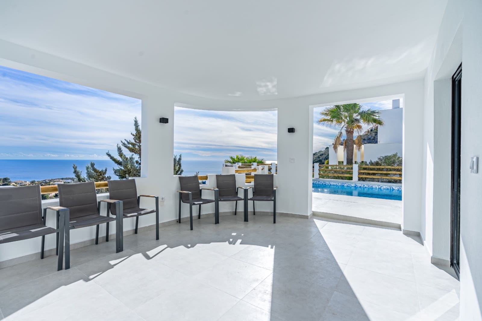 5 soveværelse Villa til salg i Cumbre del Sol med garage - € 1.700.000 (Ref: 9583458)