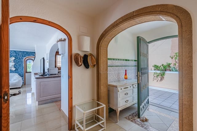 4 soveværelse Villa til salg i Javea / Xàbia med garage - € 795.000 (Ref: 9583459)