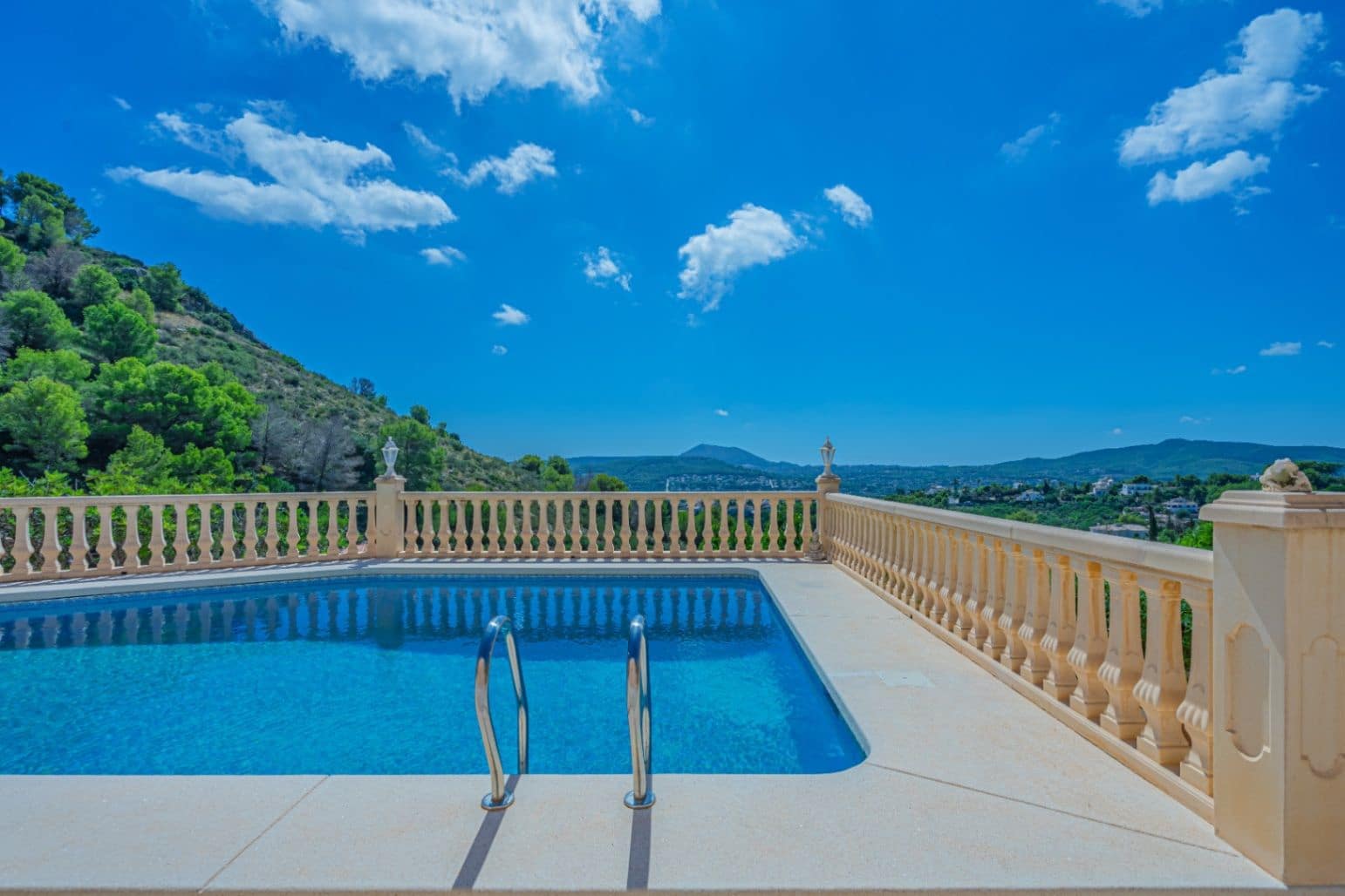 4 soveværelse Villa til salg i Javea / Xabia med garage - € 795.000 (Ref: 9583459)