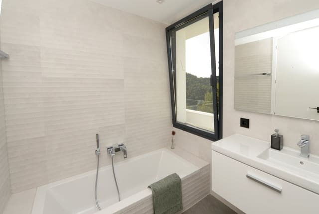 3 sypialnia Willa na sprzedaż w Cap Martí - El Tossalet - Pinomar, Javea / Xàbia z garażem - 1 620 000 € (Ref: 9676556)