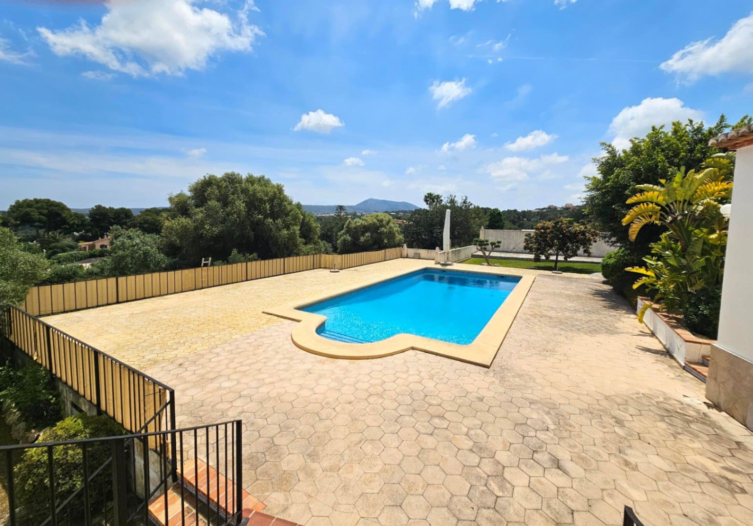 4 bedroom Villa for sale in Javea / Xabia with garage - € 1,500,000 (Ref: 9827629)