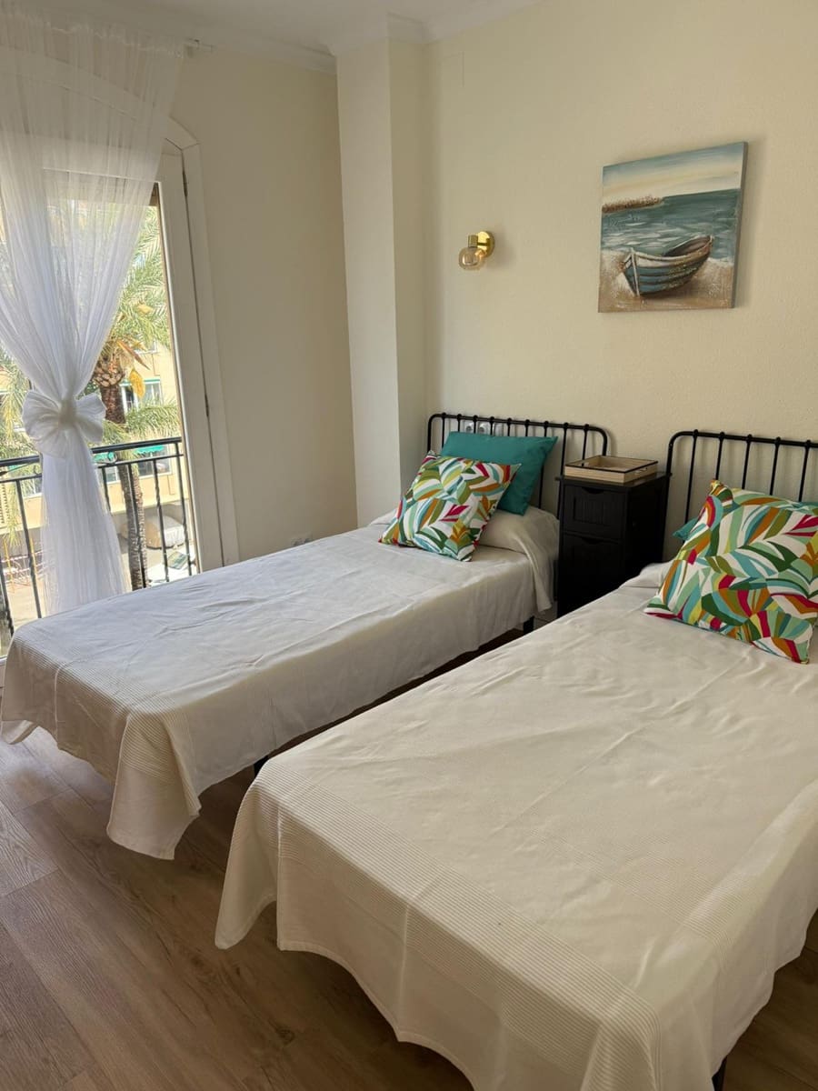 2 Zimmer Apartment zu verkaufen in Arenal mit Pool Garage - 399.999 € (Ref: 9921045)