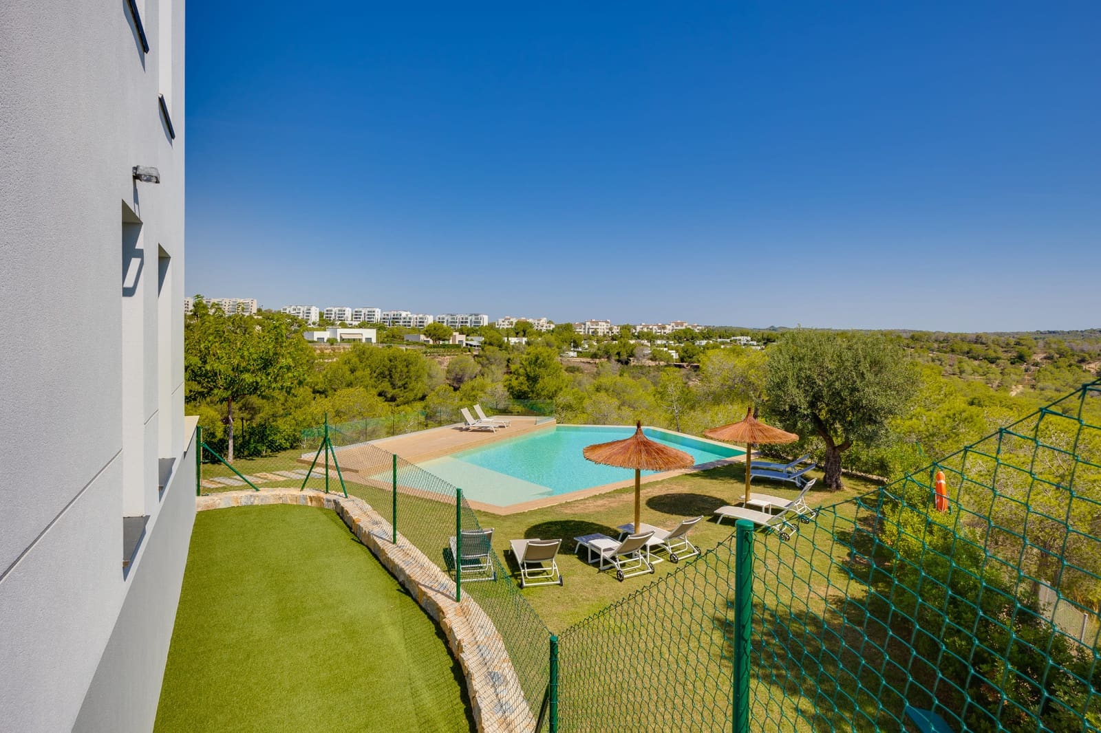 2 slaapkamer Appartement te koop in Campoamor met zwembad garage - € 449.000 (Ref: 10008324)