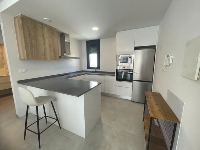 Apartamento de 2 habitaciones en Villamartin, Orihuela en venta con piscina garaje - 255.000 € (Ref: 10008325)