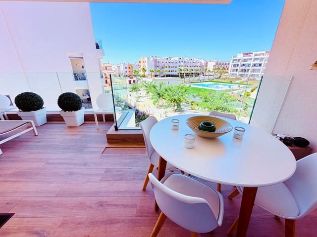 2 soveværelse Lejlighed til salg i Villamartin, Orihuela med swimmingpool garage - € 279.900 (Ref: 10012827)