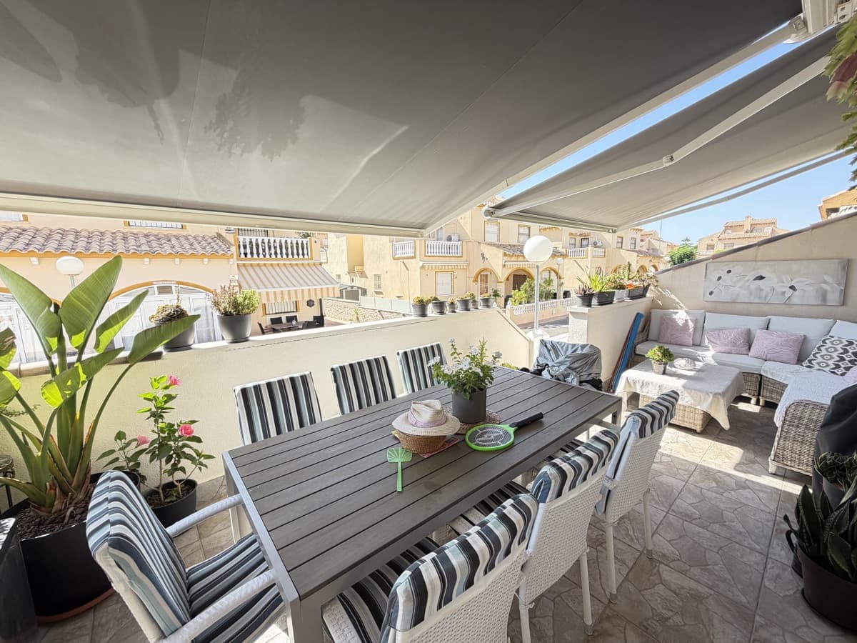 2 quarto Casa em Banda para venda em Los Altos com piscina garagem - 245 000 € (Ref: 10022009)