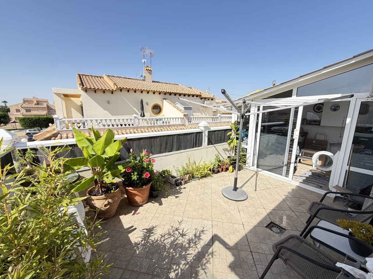 2 quarto Casa em Banda para venda em Los Altos com piscina garagem - 245 000 € (Ref: 10022009)