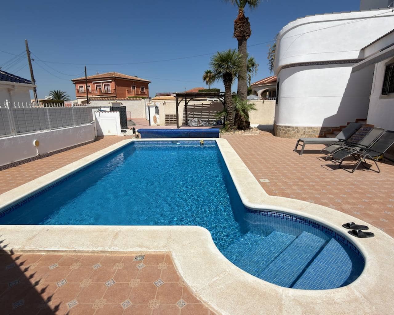 4 quarto Moradia para venda em Ciudad Quesada com piscina garagem - 650 000 € (Ref: 10022034)