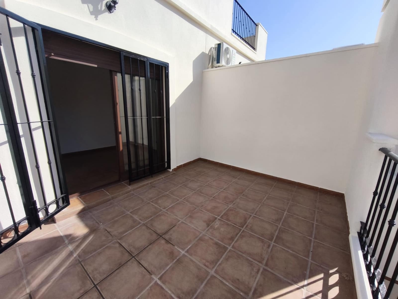 3 bedroom Townhouse for sale in Algorfa with pool garage - € 235,000 (Ref: 10023600)