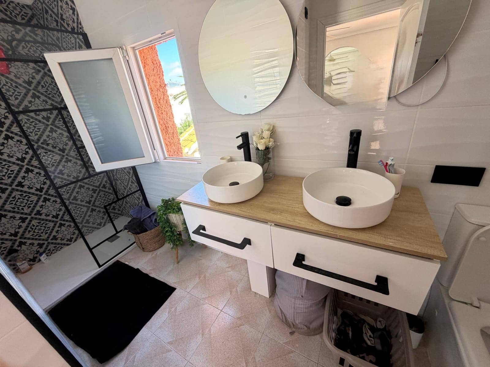 4 slaapkamer Villa te koop in Ciudad Quesada met zwembad garage - € 335.000 (Ref: 10057674)