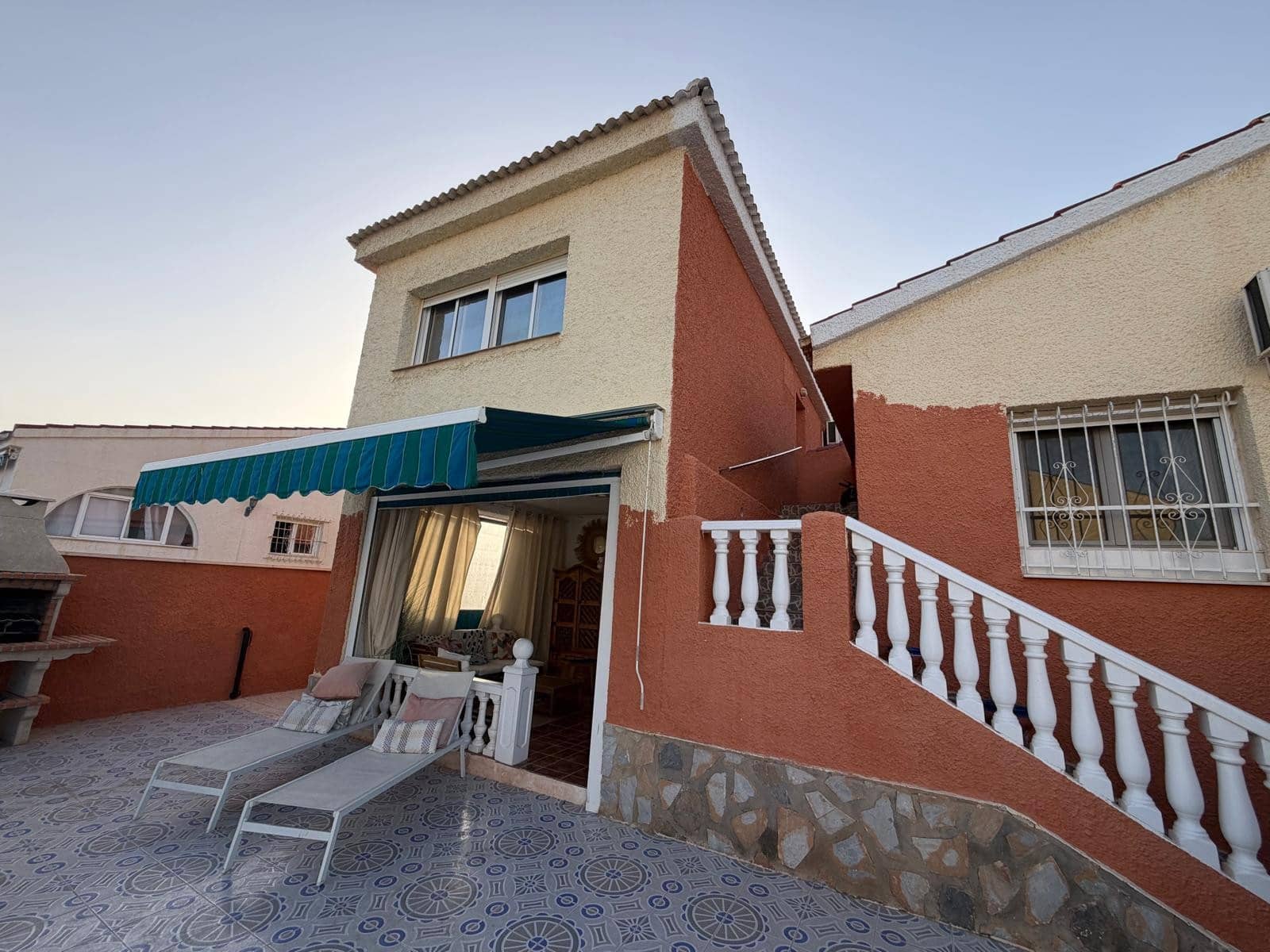 4 slaapkamer Villa te koop in Ciudad Quesada met zwembad garage - € 335.000 (Ref: 10057674)