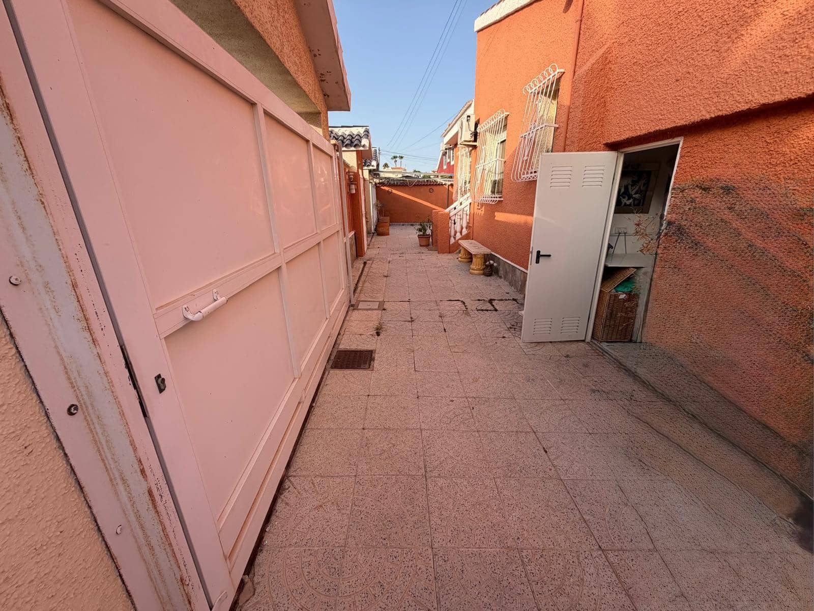 4 slaapkamer Villa te koop in Ciudad Quesada met zwembad garage - € 335.000 (Ref: 10057674)