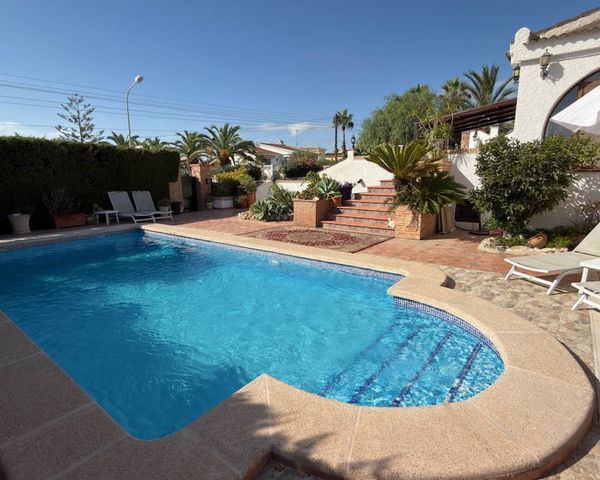 5 sovrum Villa till salu i Ciudad Quesada, Rojales med pool garage - 695 000 € (Ref: 10063900)