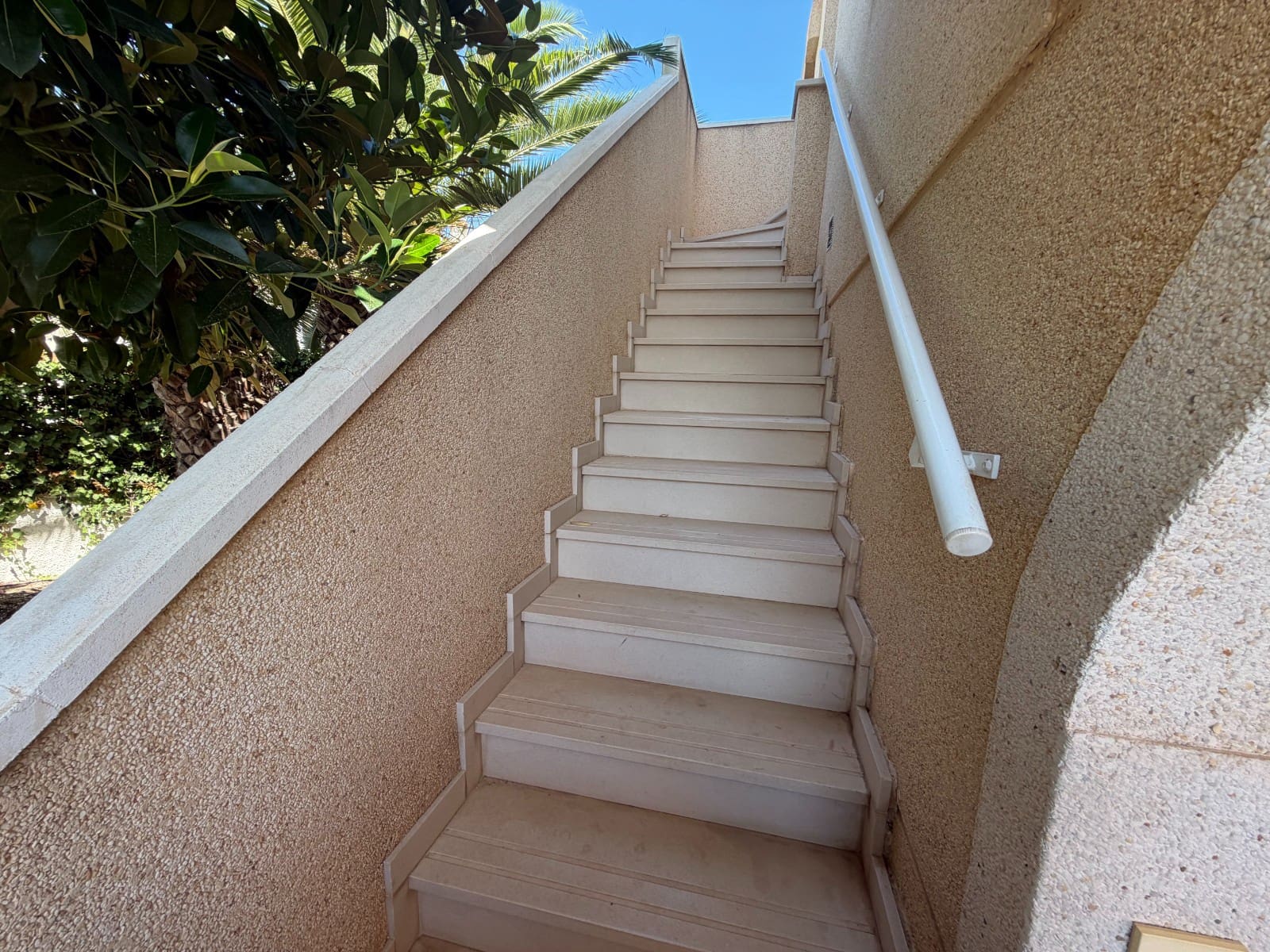 3 Zimmer Villa zu verkaufen in Ciudad Quesada mit Pool Garage - 399.000 € (Ref: 10067102)