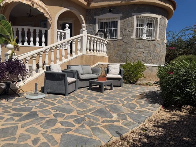 3 Zimmer Villa zu verkaufen in Ciudad Quesada, Rojales mit Pool Garage - 399.000 € (Ref: 10067102)