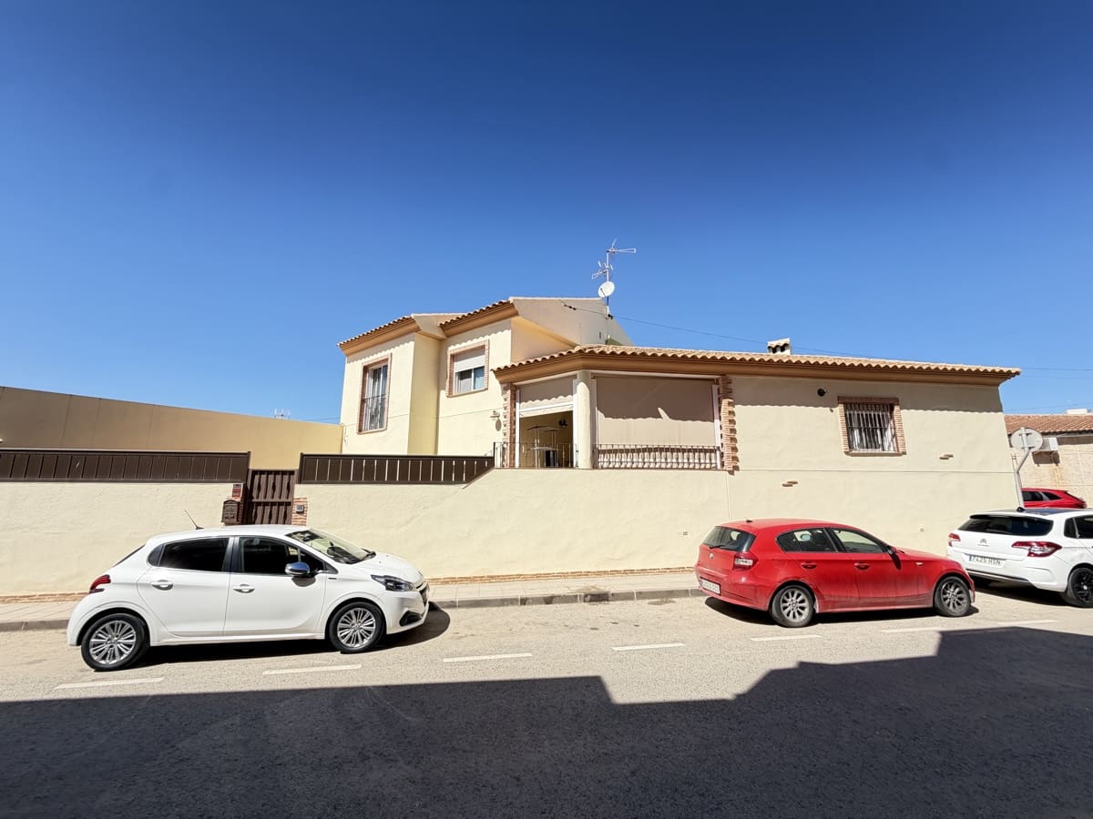 4 soveværelse Byhus til salg i Pilar de la Horadada med garage - € 250.000 (Ref: 10077620)
