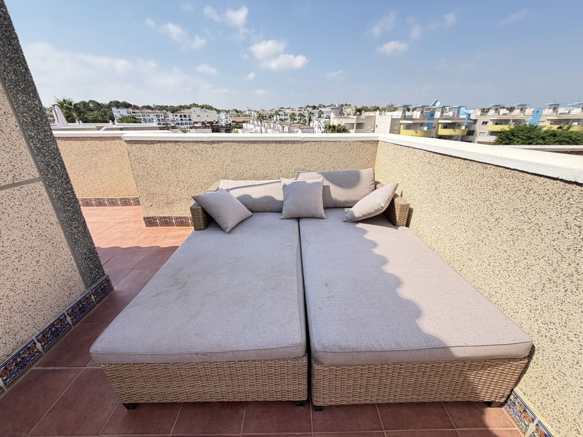 5 soveværelse Villa til salg i Villamartin med swimmingpool - € 475.000 (Ref: 10080555)