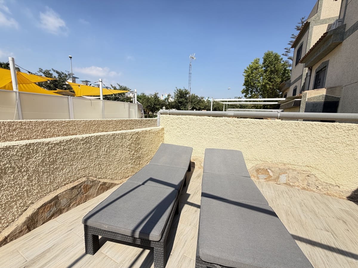 5 soveværelse Villa til salg i Villamartin med swimmingpool - € 475.000 (Ref: 10080555)