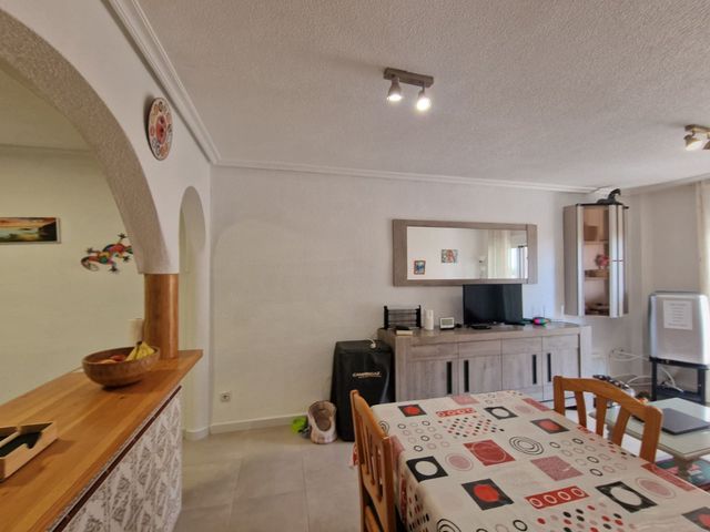 3 makuuhuone Huoneisto myytävänä paikassa Guardamar Playa, Guardamar del Segura - 199 000 € (Ref: 10088858)
