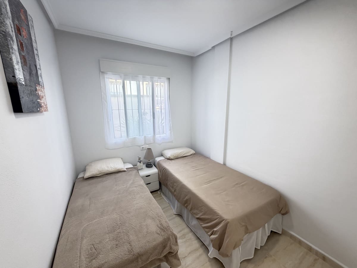 2 soveværelse Lejlighed til salg i Los Dolses med swimmingpool - € 219.000 (Ref: 10094304)