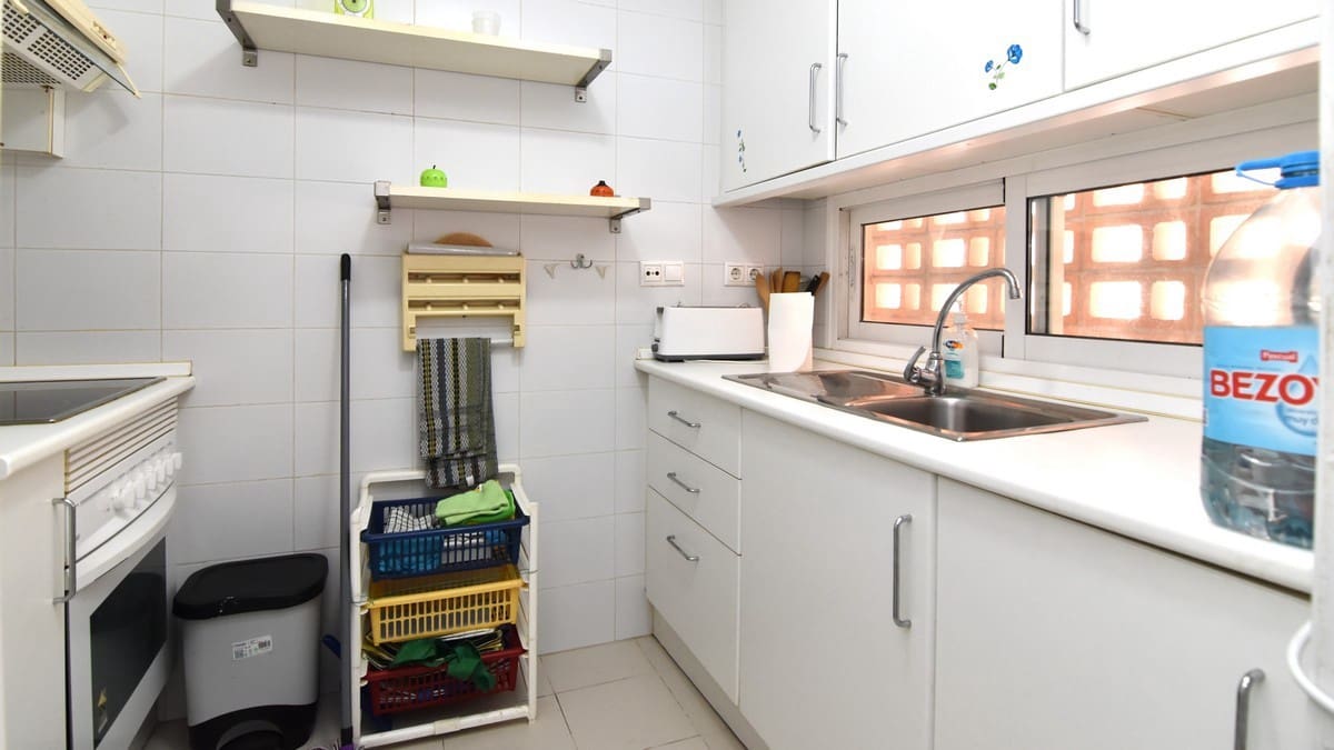 3 soverom Leilighet til salgs i Guardamar del Segura med svømmebasseng garasje - € 185 000 (Ref: 10099009)