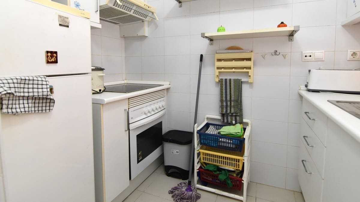 3 soverom Leilighet til salgs i Guardamar del Segura med svømmebasseng garasje - € 185 000 (Ref: 10099009)